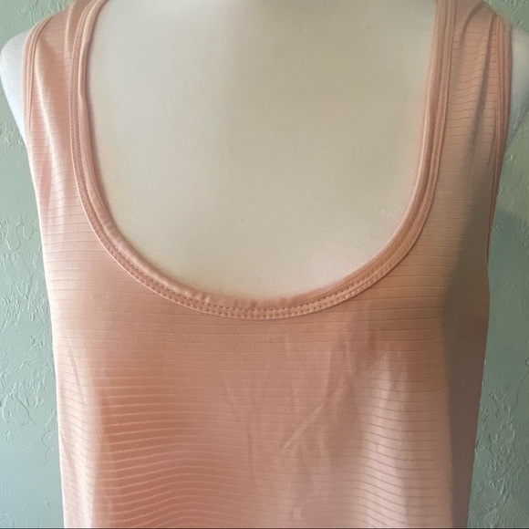 Exercise top - Picture 3 of 4